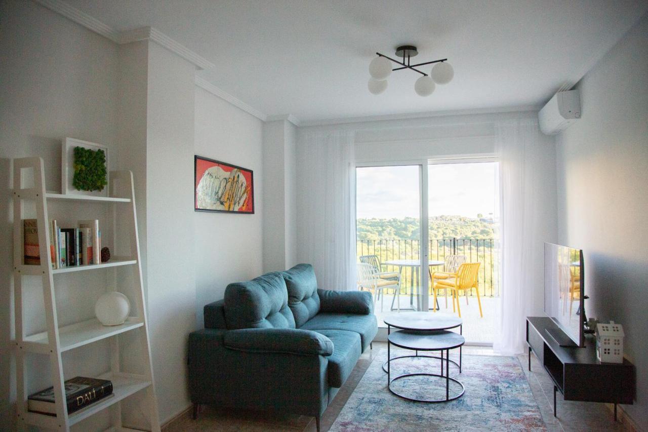 Open View Pinetree Penthouse Daire Campoamor Dış mekan fotoğraf