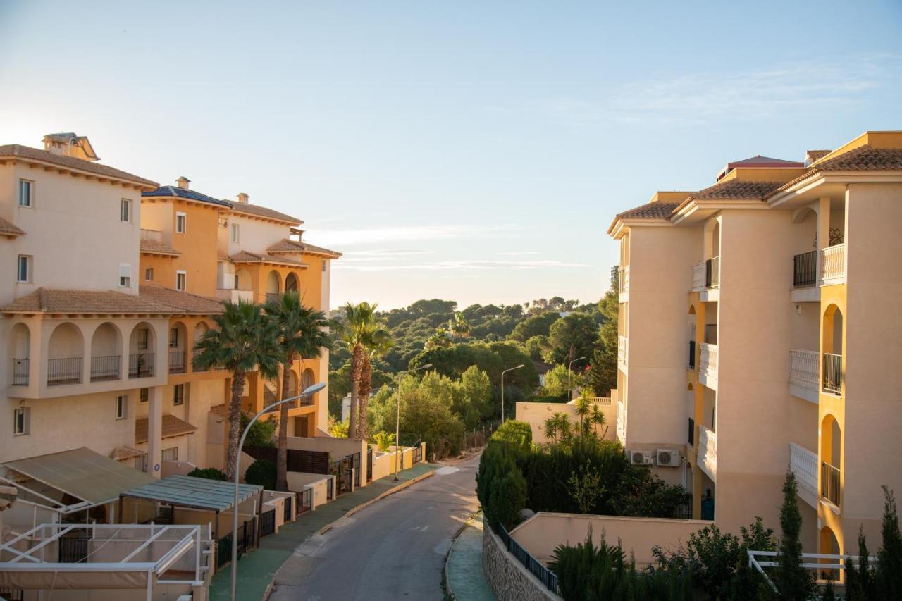 Open View Pinetree Penthouse Daire Campoamor Dış mekan fotoğraf