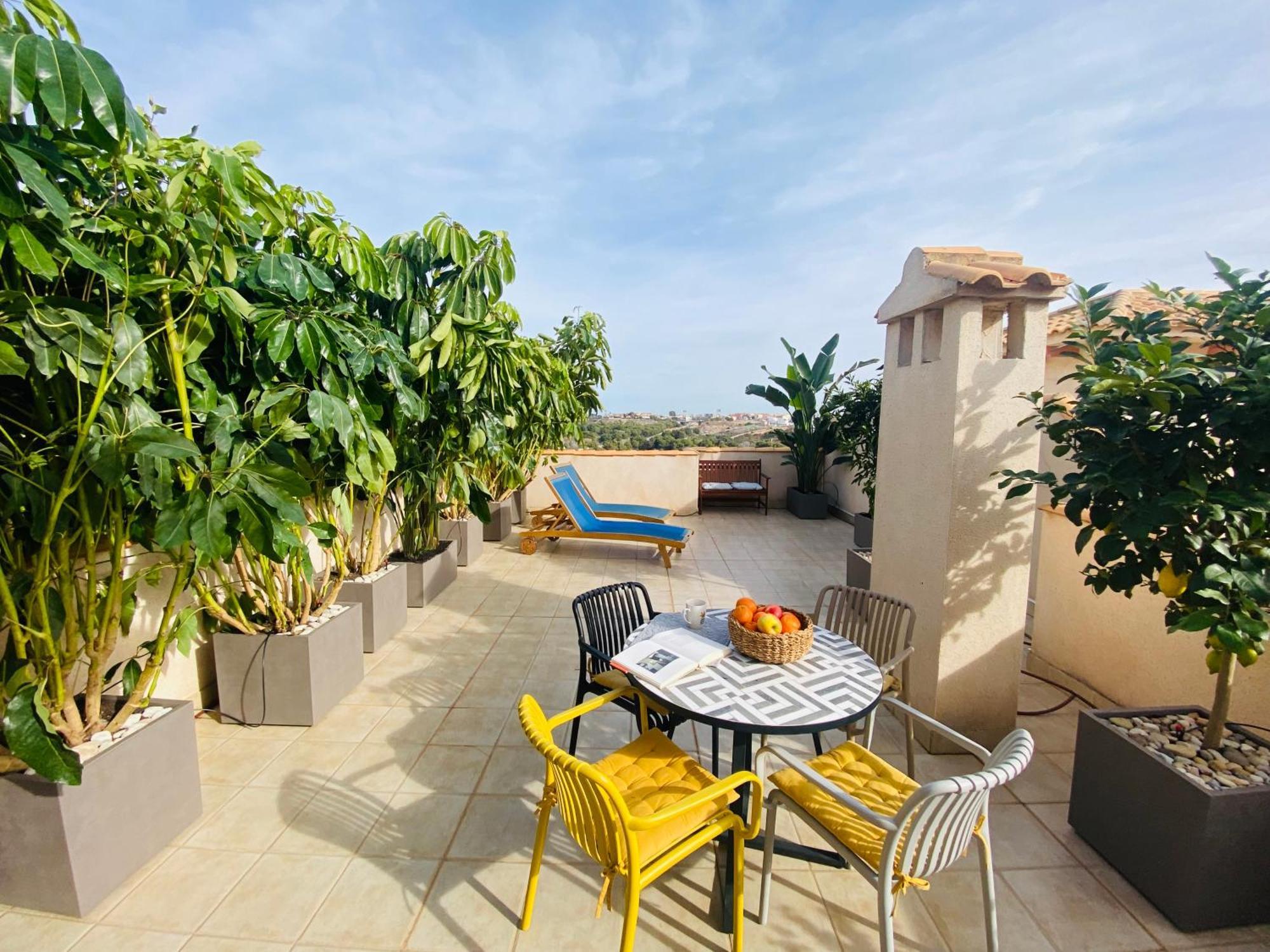 Open View Pinetree Penthouse Daire Campoamor Dış mekan fotoğraf